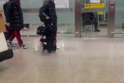 11月21日迎战关岛！中国男篮抵达合肥 球迷前往机场迎接🤗🤗
