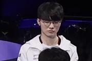 kkOma：因为有规定必须要六人阵容，所以就登记了rekkles
