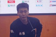 赵睿：周鹏承担了很多 谁都是从不行到行 希望大家给他一点时间